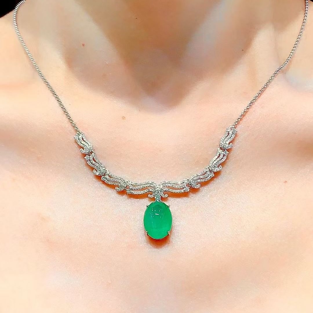 14k Gold 8.5 Ct Natural Emerald & Diamond Necklace - 6