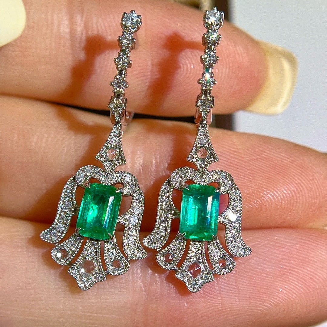 14k Gold 1.50 Ctw Vivid Green Natural Emerald & Diamond Earrings - 3
