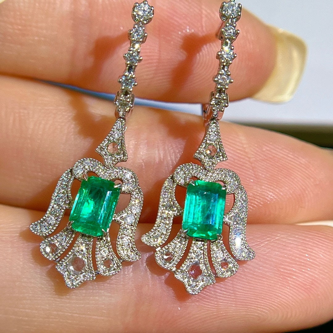 14k Gold 1.50 Ctw Vivid Green Natural Emerald & Diamond Earrings - 4