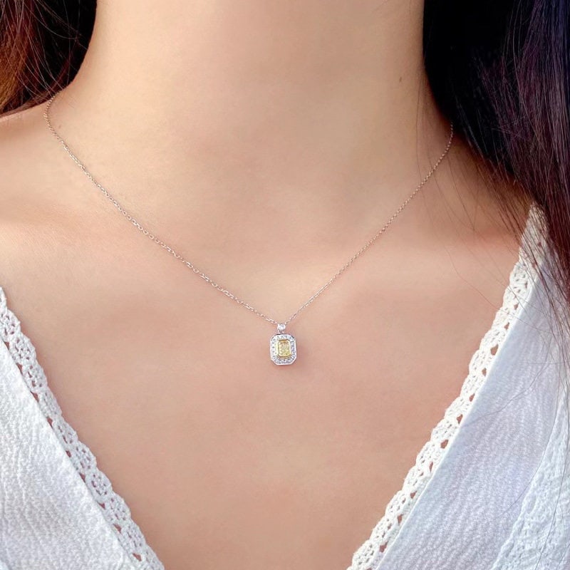 14k Gold 0.32 Ctw Natural Yellow Diamond & Diamond Pendant( Without Chain ) - 3