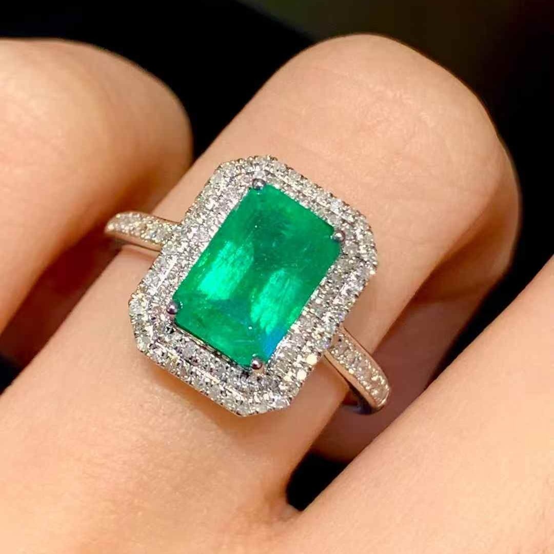 14k Gold 2.3 Ct Vivid Green Natural Emerald & Diamond Ring - 5