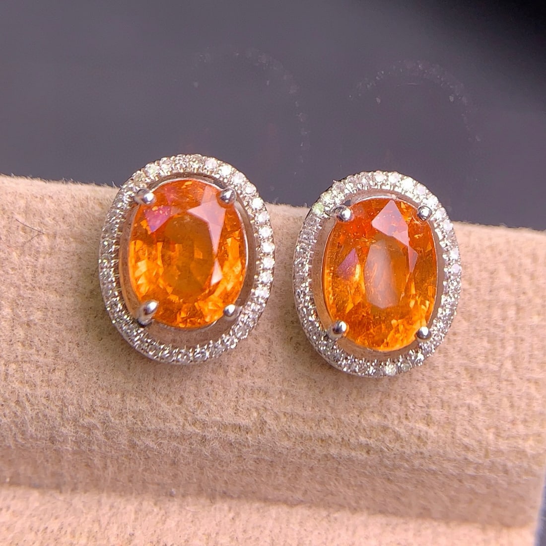 14k Gold 3.8 Ct Natural Spessartine & Diamond Earrings - 7
