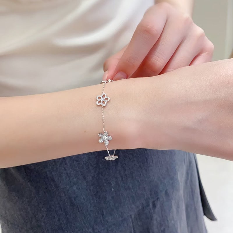 14k Gold 0.45 Ct Natural H Diamond & Flowers Bracelet - 3