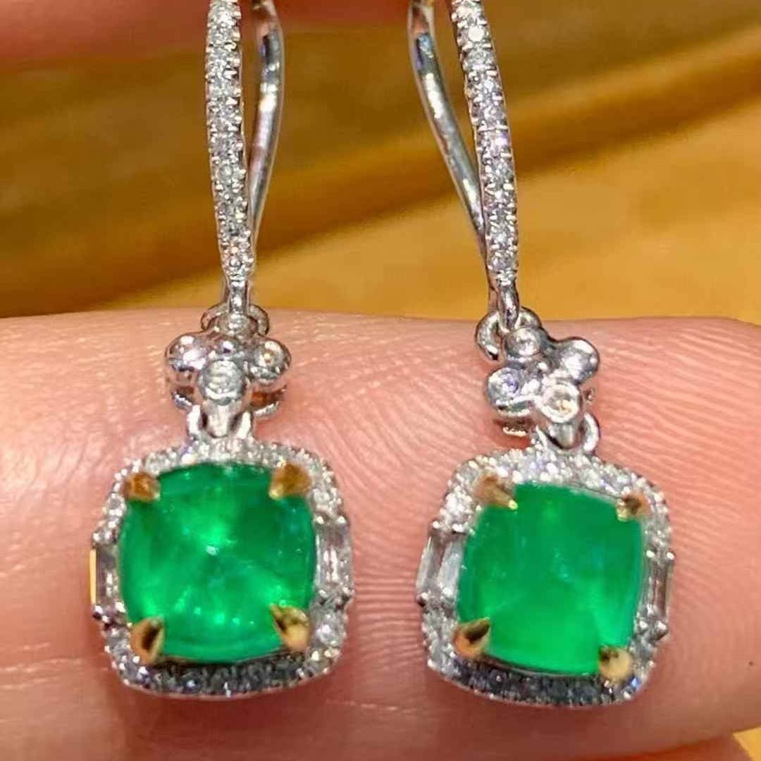 14k Gold 1.6 Ct Vivid Green Natural Emerald & Diamond Earrings - 4