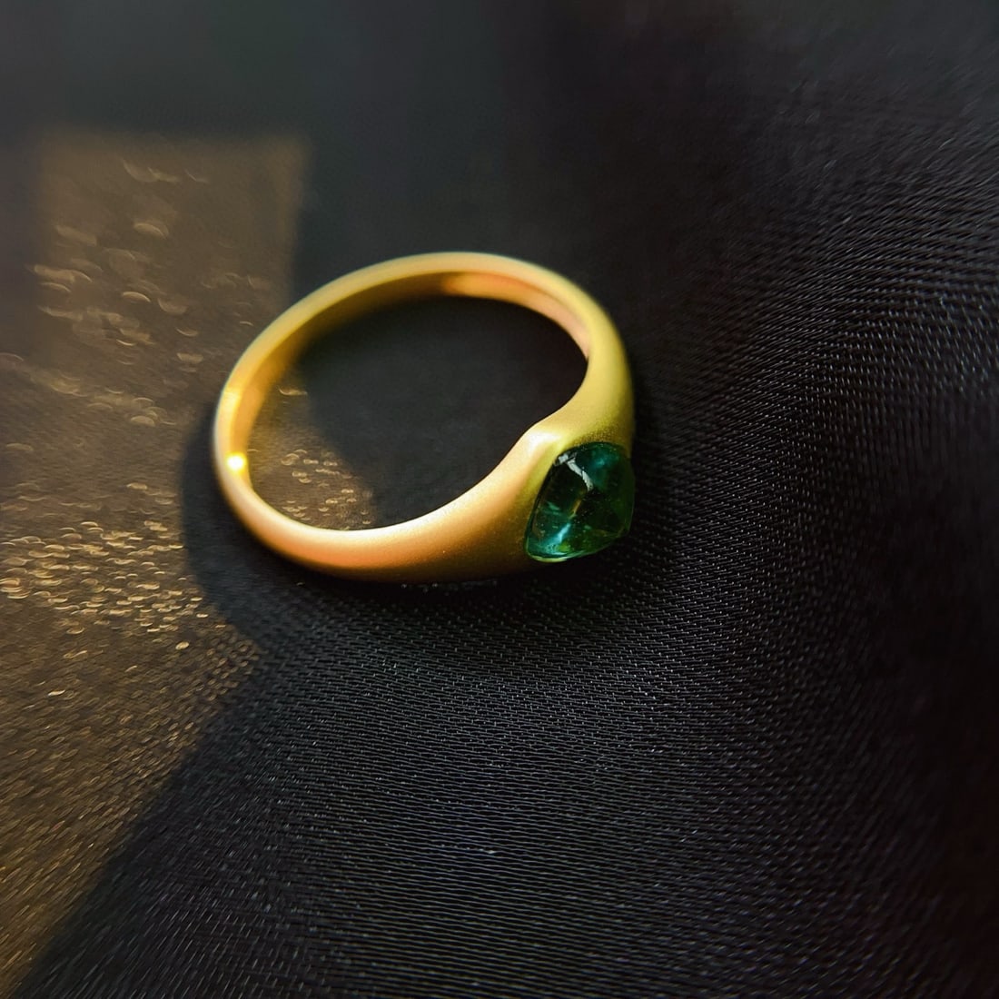 14k Gold 1.00 Ct Natural Emerald Ring - 2