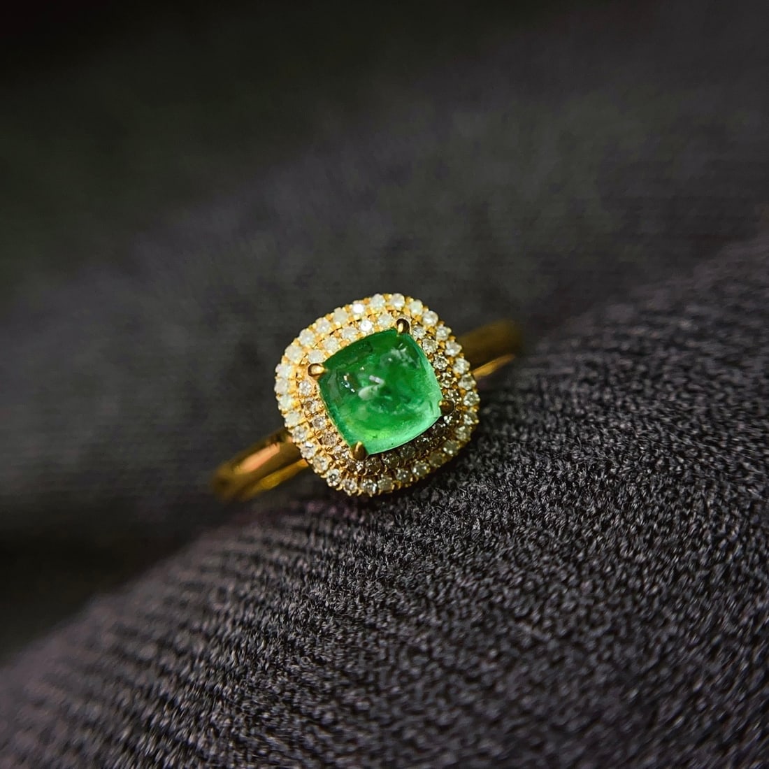 14k Gold 0.95 Ct Natural Emerald & Diamond Ring - 2
