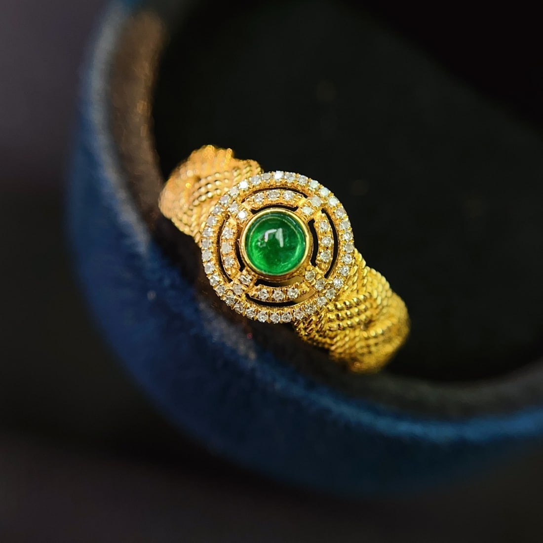 14k Gold 0.40 Ct Natural Emerald & Diamond Ring - 2