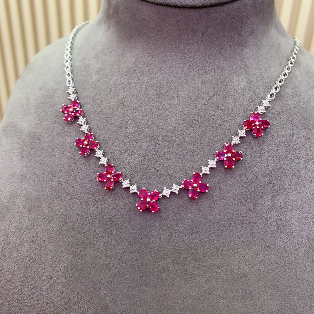 14k Gold 7.21 Ct Natural Ruby & Diamond Necklace (1 of 7)
