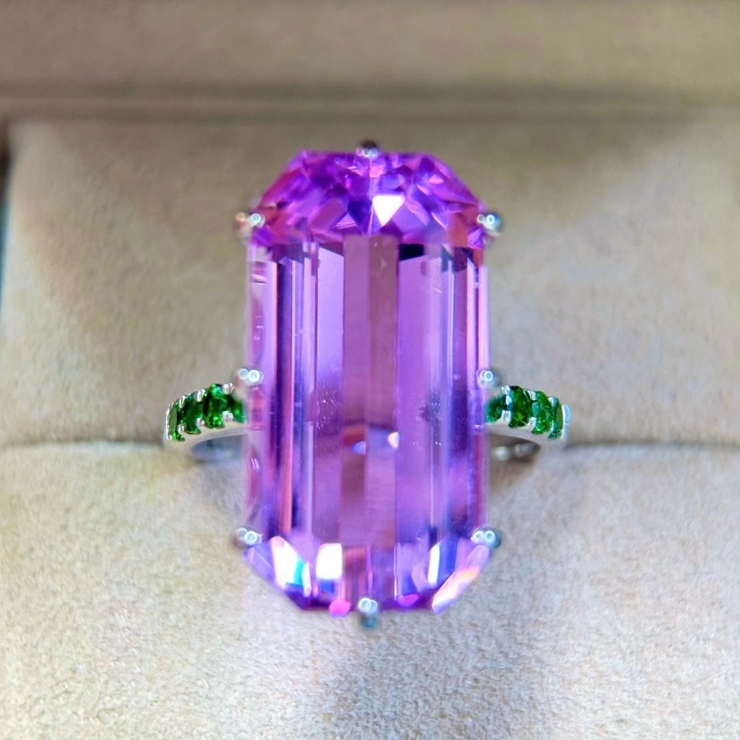 14k Gold 17.11 Ctw Natural Kunzite & Tsavorite Ring - 3