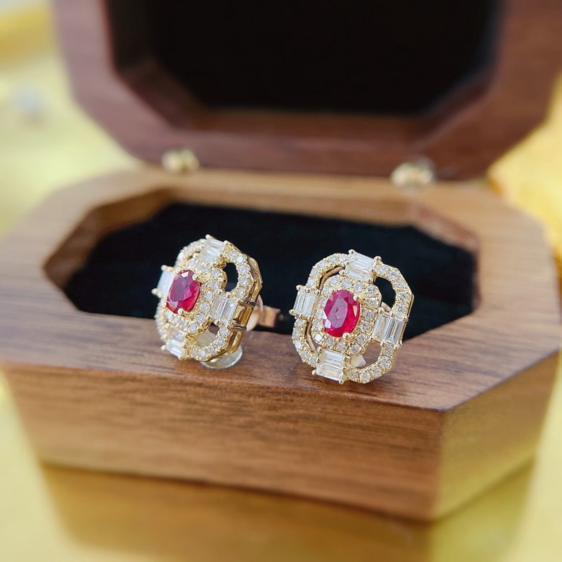 14k Gold 0.92 Ctw Natural Ruby & Diamond Earrings - 3