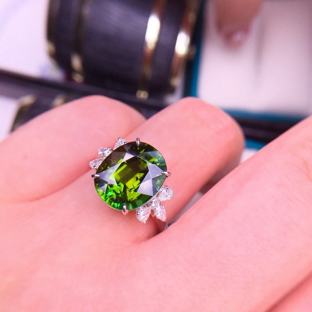 14k Gold 6.3 Ct Natural Tourmaline & Diamond Ring - 5
