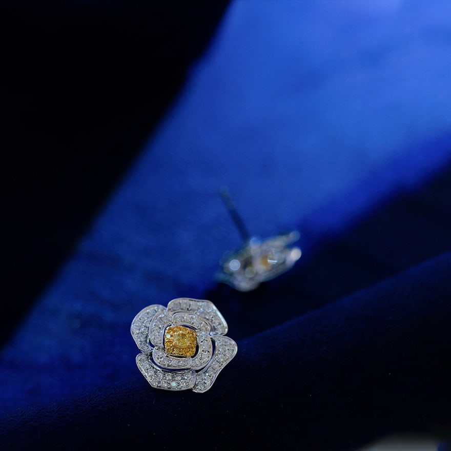 14k Gold 1.2 Ct Natural Color Diamond & Flowers Earrings - 4