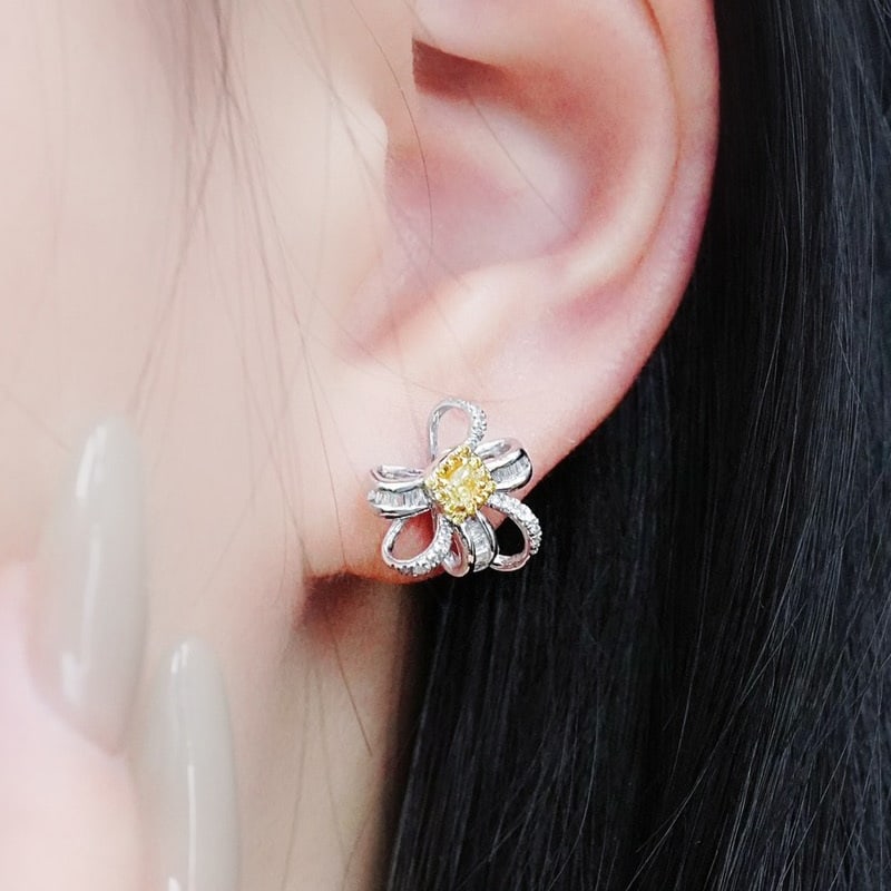 14k Gold 0.7 Ct Natural Color Diamond Earrings - 5