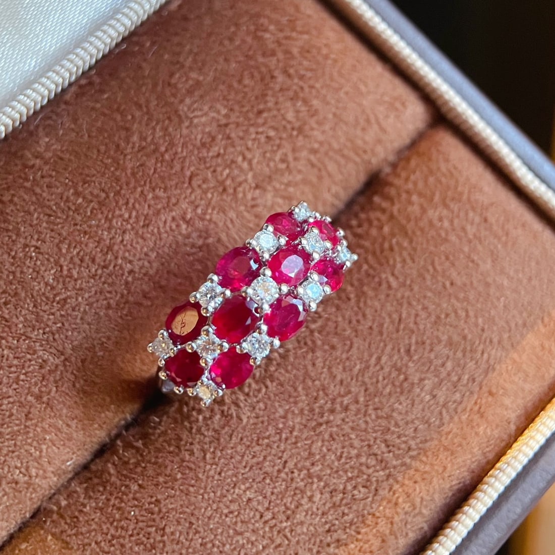 14k Gold 2.1 Ct Natural Ruby & Diamond Ring: Ref:231100041 // gold content:14k gold // ring size:7. 25us // // main gemstone:ruby // shape:oval // carat weight:2. 1ct // color:red // treatment:natural // // adjacent gemstone 2 : diamond //