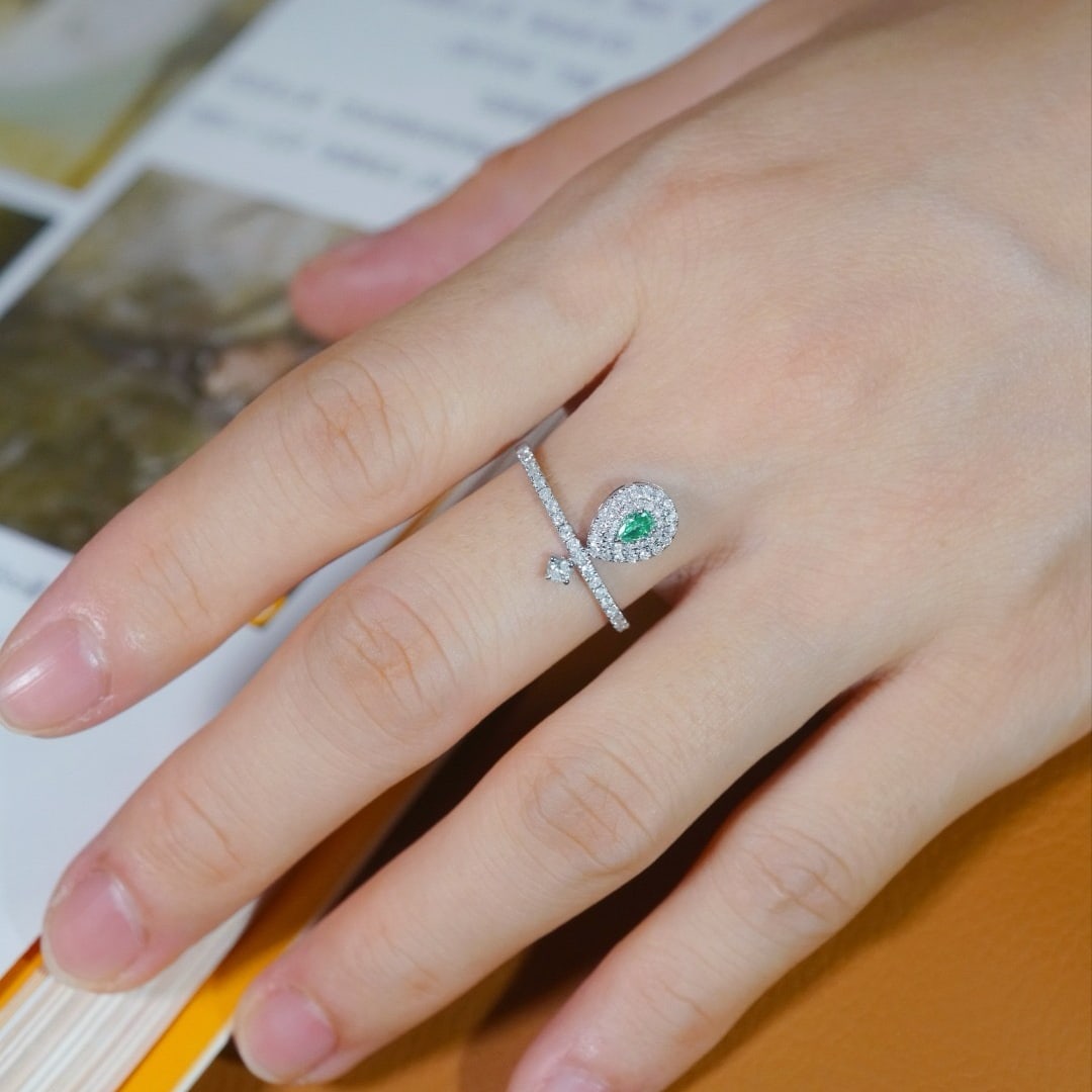 14k Gold 0.45 Ctw Natural Green Diamond & Diamond Ring - 2