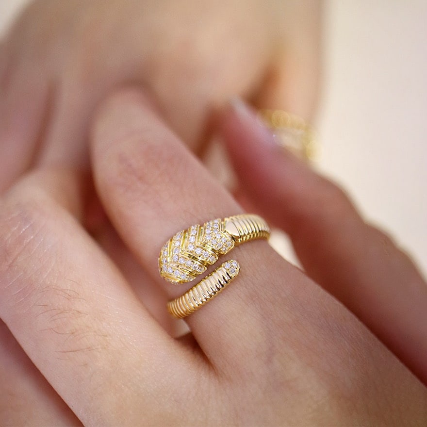 14k Gold 0.11 Ct Natural H Diamond Ring - 2