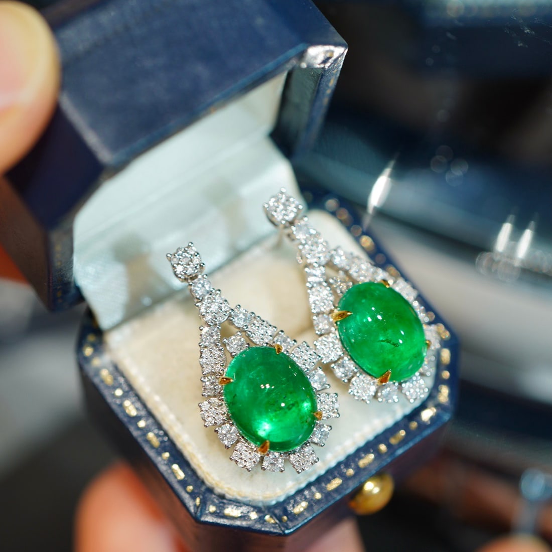 14k Gold 5.15 Ct Vivid Green Natural Emerald & Diamond Earrings - 3