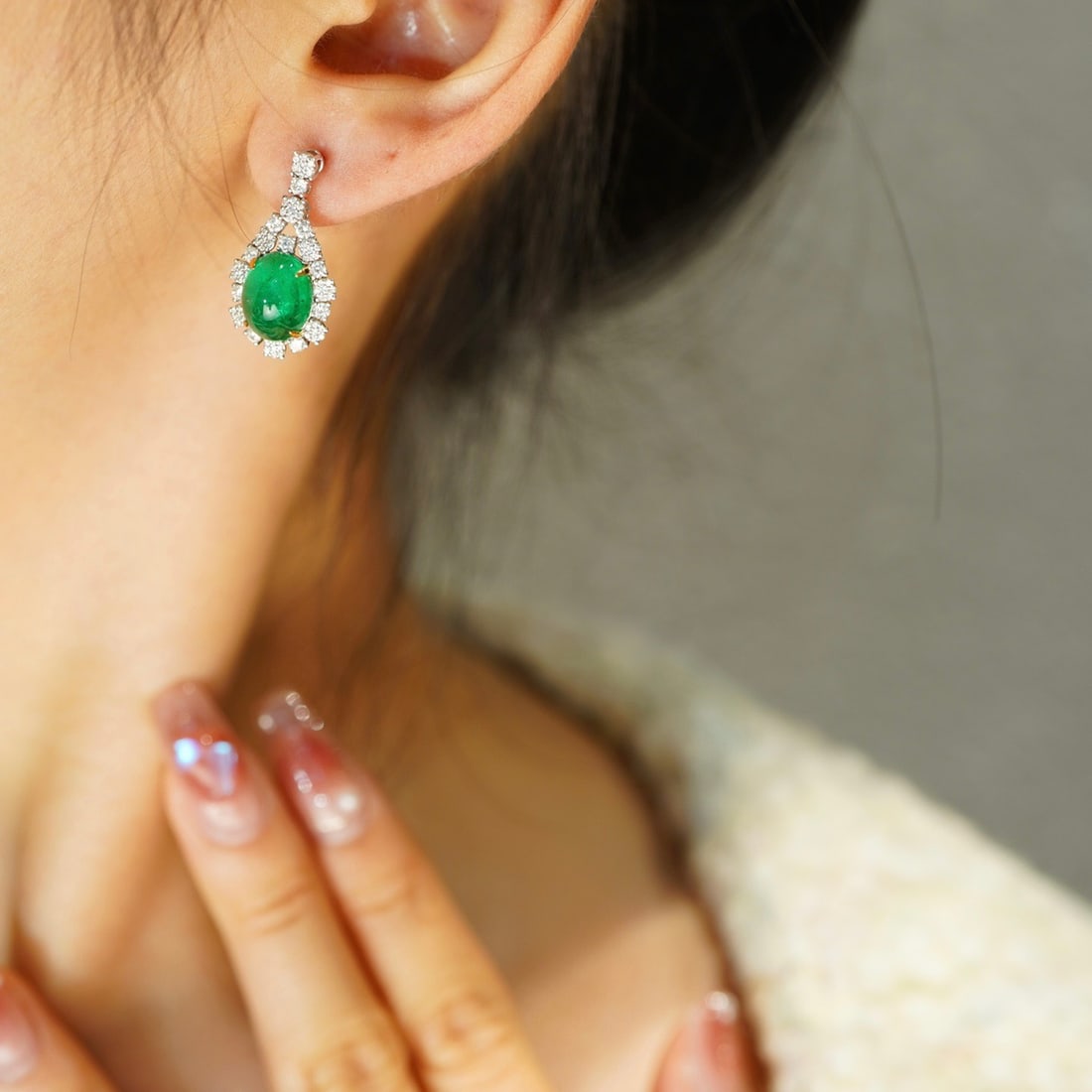 14k Gold 5.15 Ct Vivid Green Natural Emerald & Diamond Earrings - 4