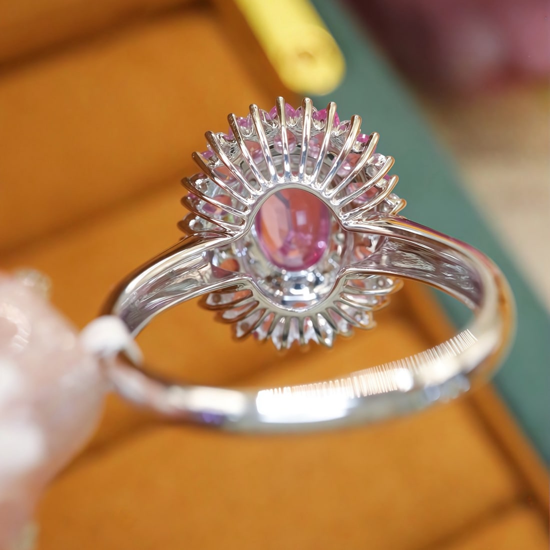 14k Gold 1.36 Ctw Natural Padparadscha Sapphire & Diamond Ring - 4