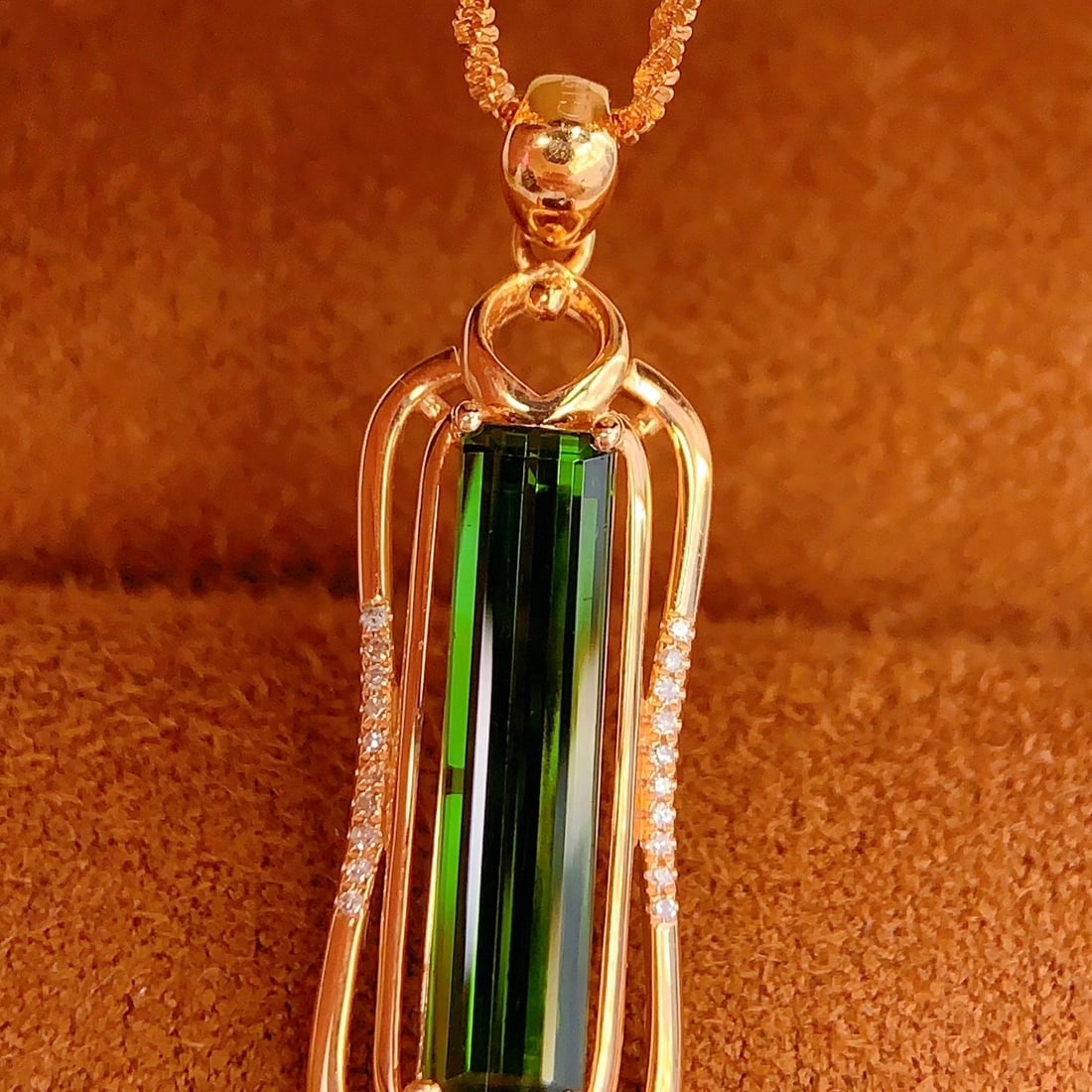 14k Gold 3 Ct Natural Tourmaline & Diamond Pendant( Without Chain ) - 4