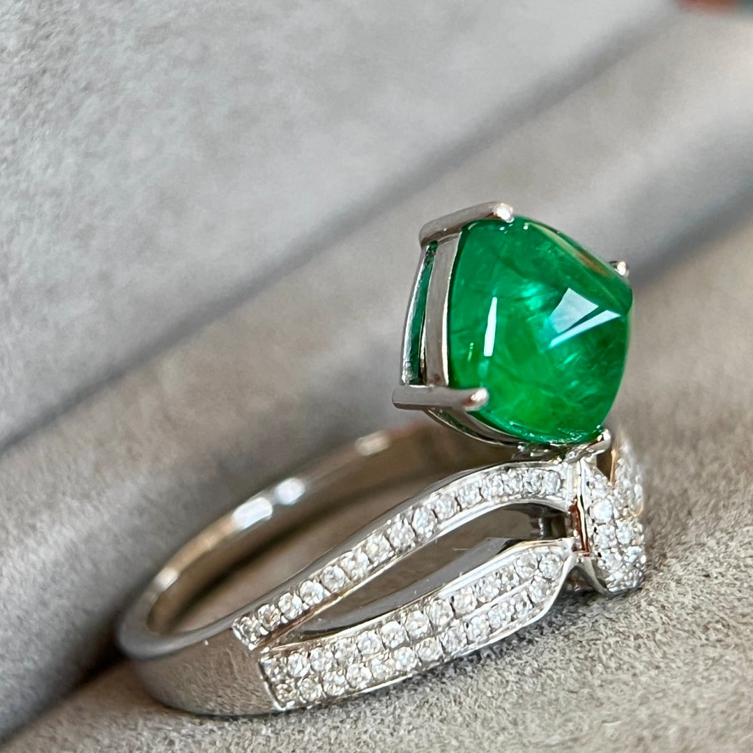14k Gold 2.35 Ctw Vivid Green Natural Emerald & Diamond Ring - 4