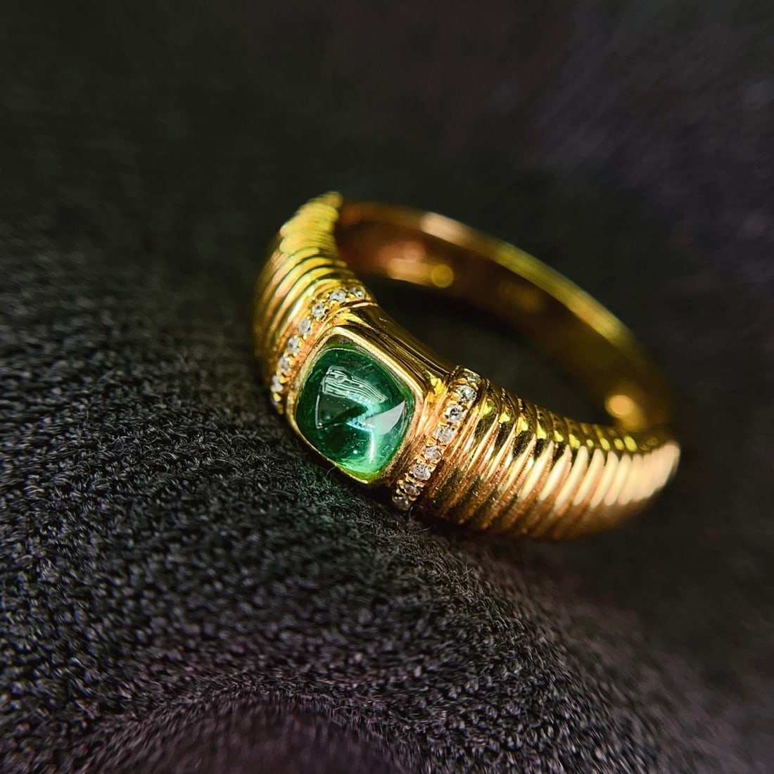 14k Gold 0.60 Ct Natural Emerald & Diamond Ring - 3