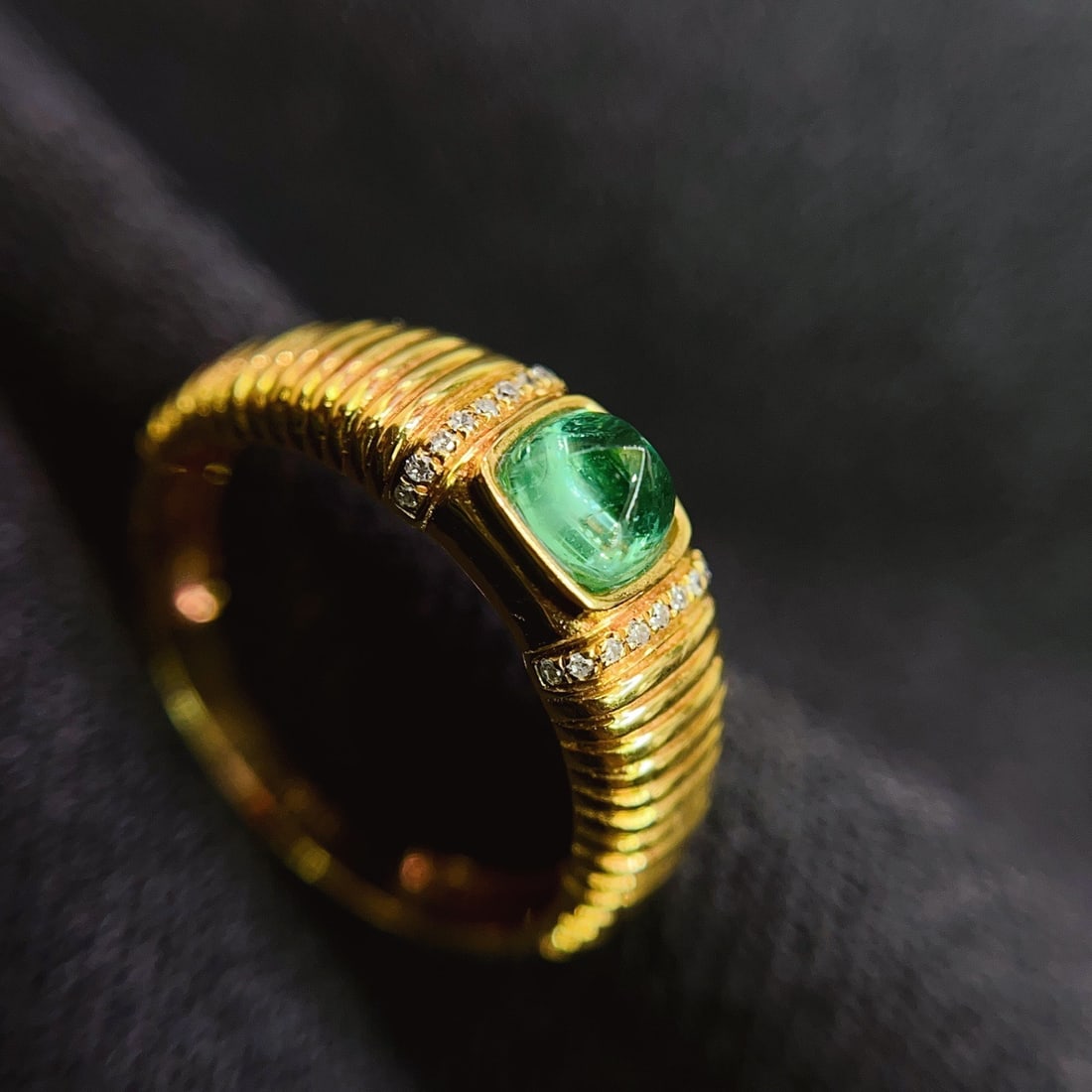 14k Gold 0.60 Ct Natural Emerald & Diamond Ring - 5