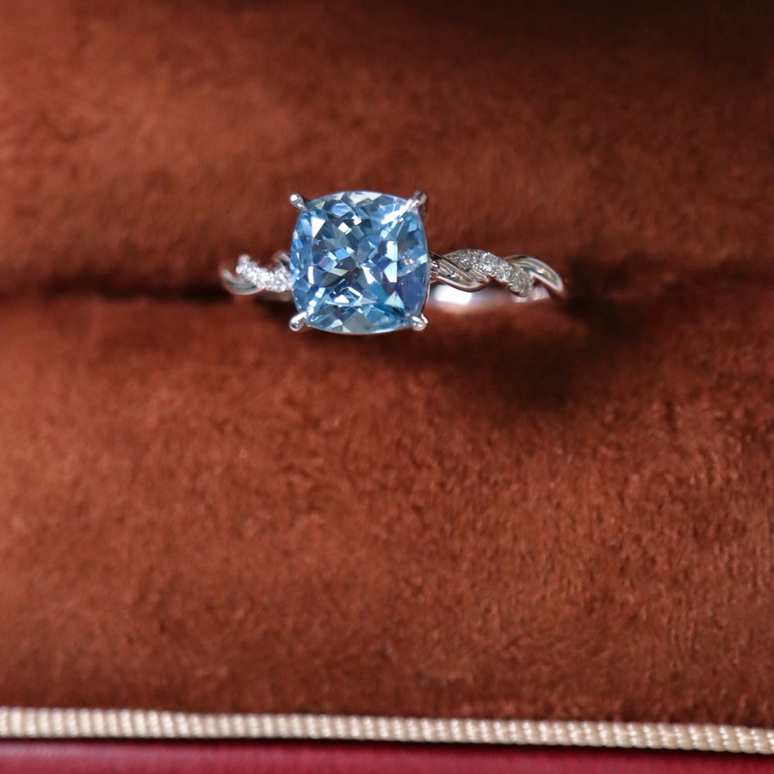 14k Gold 1.23 Ctw Natural Aquamarine & Diamond Ring - 2
