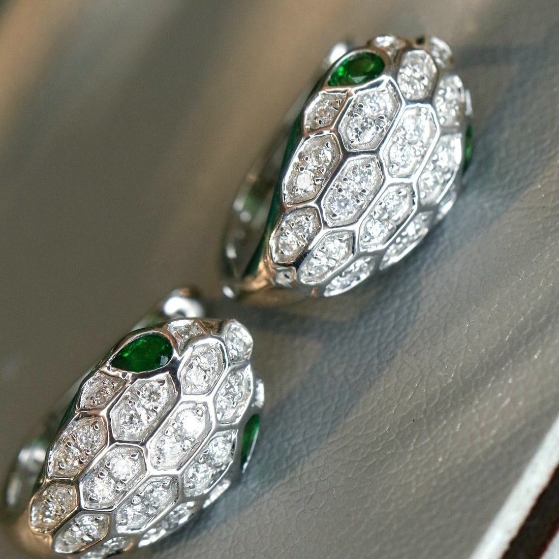 14k Gold 0.68 Ctw Natural Tsavorite & Diamond Earrings - 3