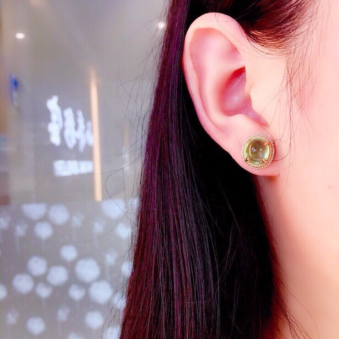 14k Gold 7.9 Ct Natural Prehnite & Diamond Earrings - 4