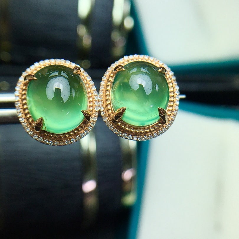 14k Gold 7.9 Ct Natural Prehnite & Diamond Earrings - 5
