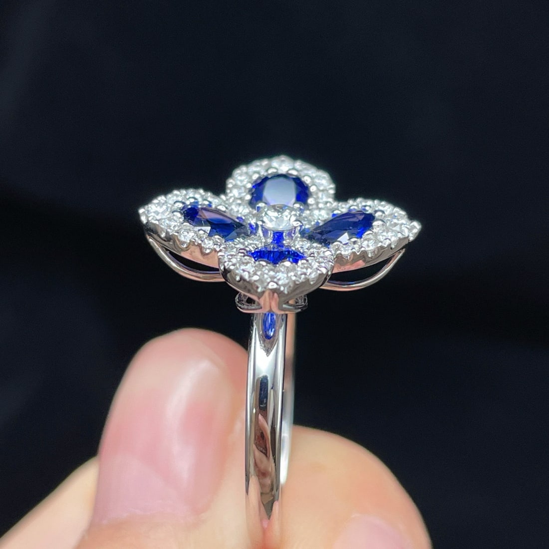 14k Gold 1.73 Ctw Natural Sapphire & Diamond Ring - 4