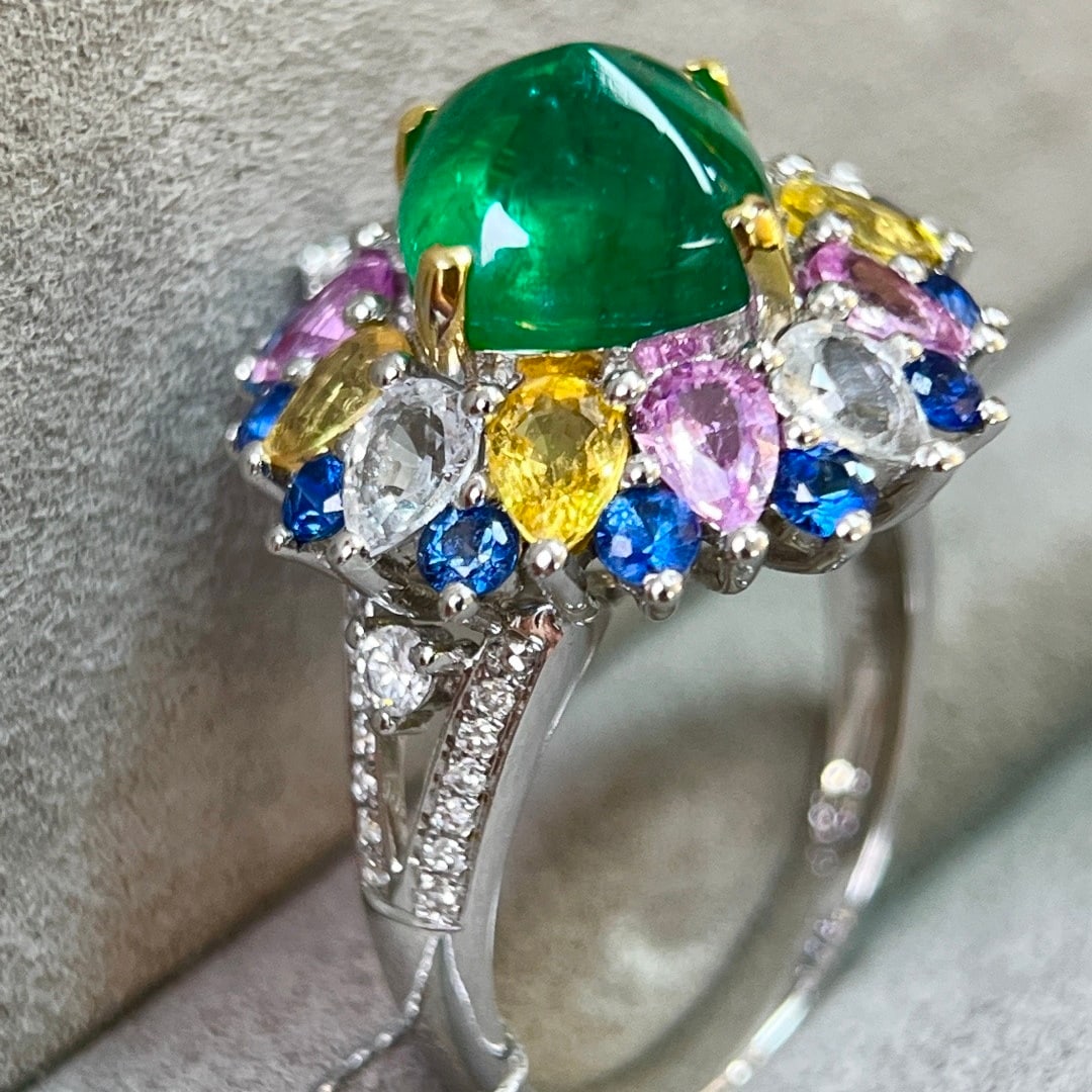 14k Gold 7.80 Ctw Vivid Green Natural Emerald & Sapphire Ring - 4