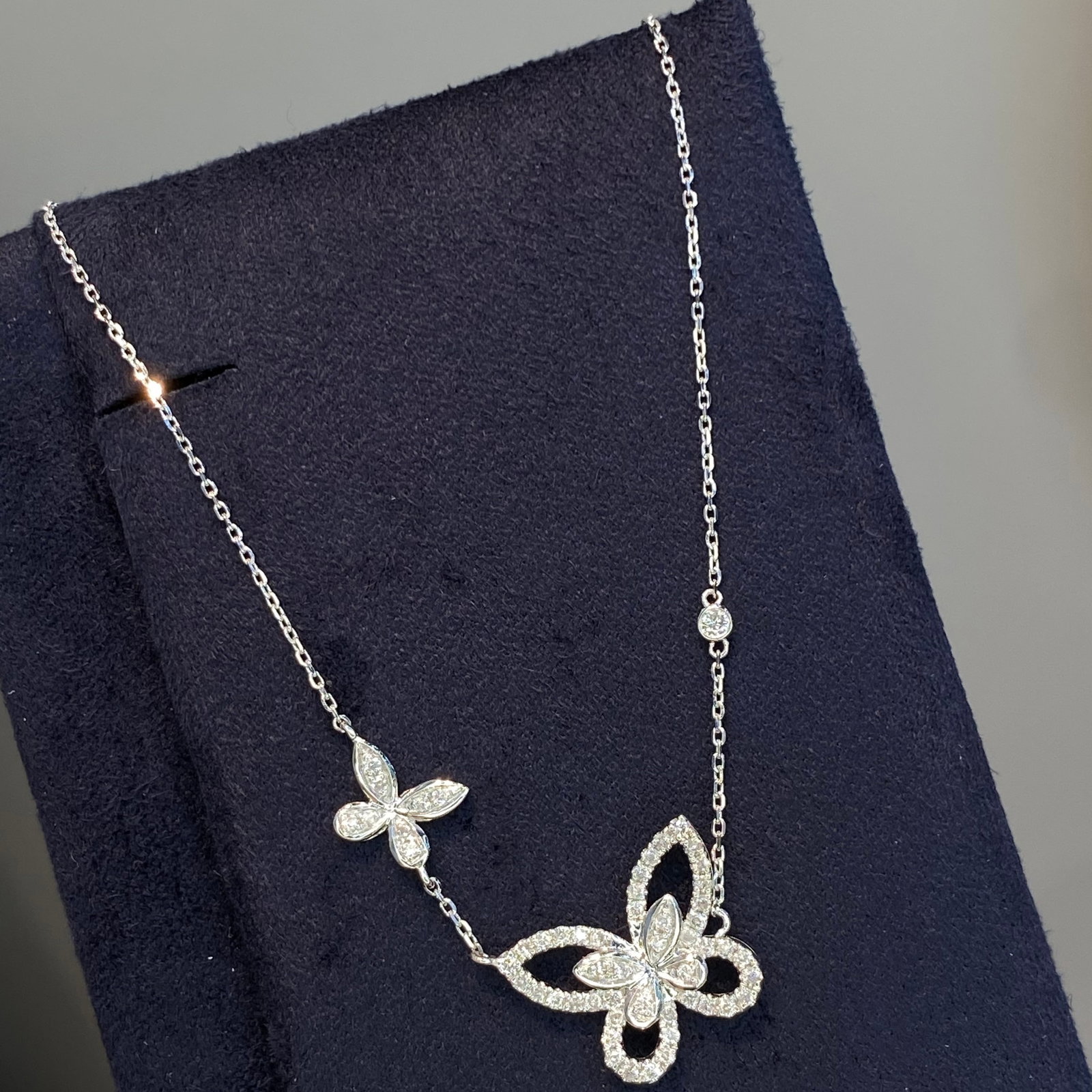 14k Gold 0.35 Ct Natural H Diamond & Butterfly Necklace - 2