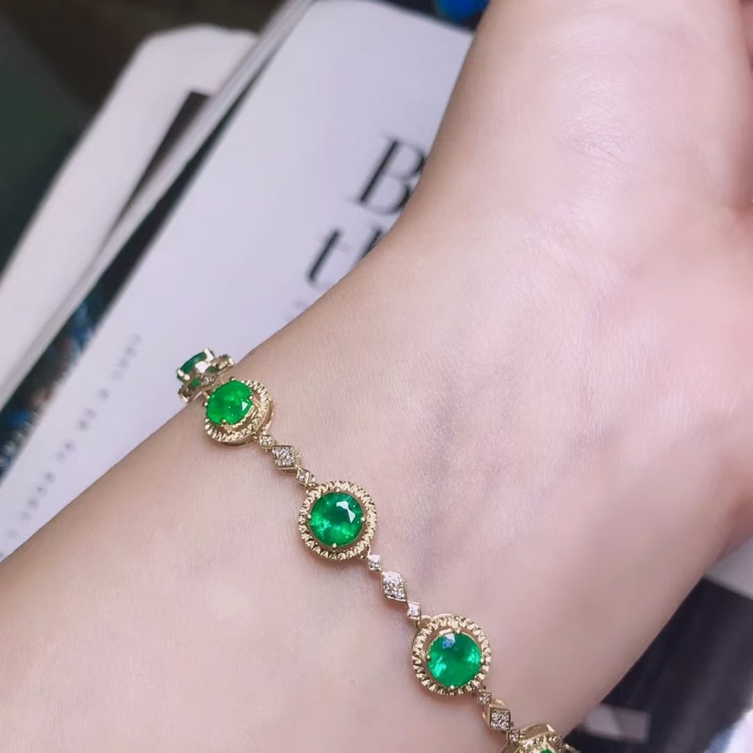 14k Gold 3.6 Ct Vivid Green Natural Emerald & Diamond Bracelet - 3
