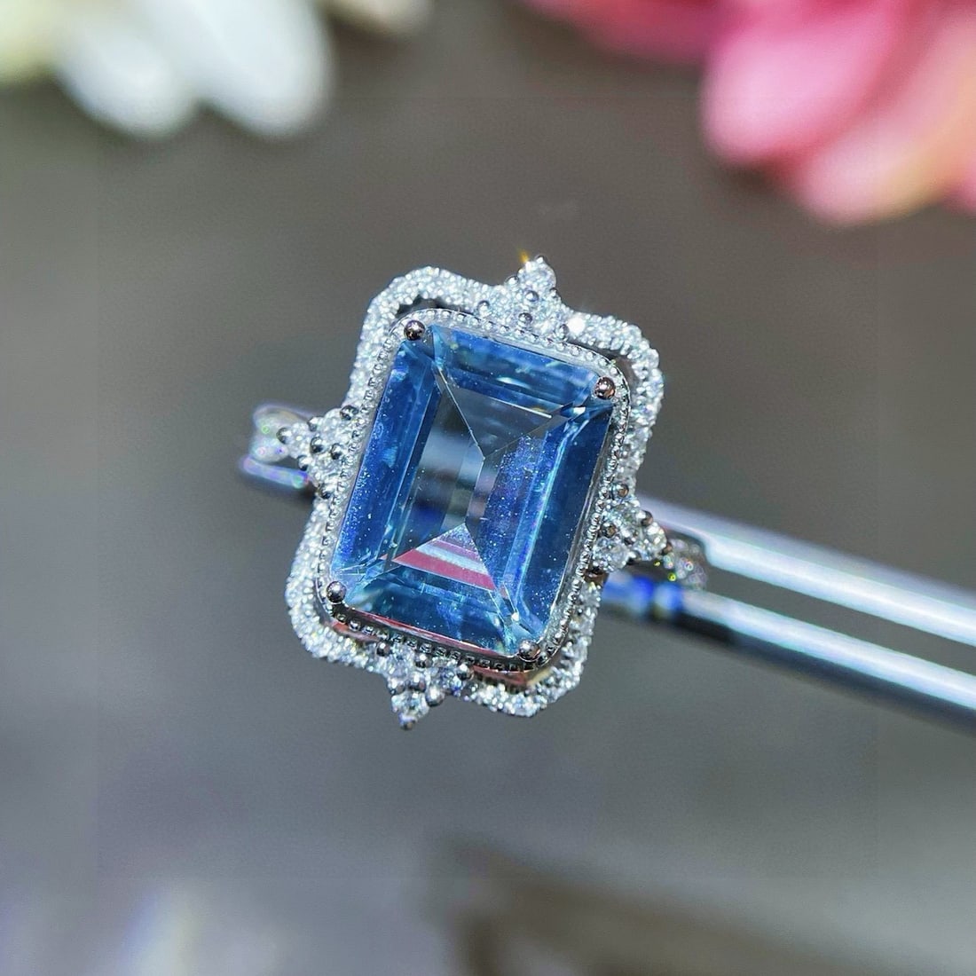14k Gold 2.57 Ctw Natural Aquamarine & Diamond Ring - 2