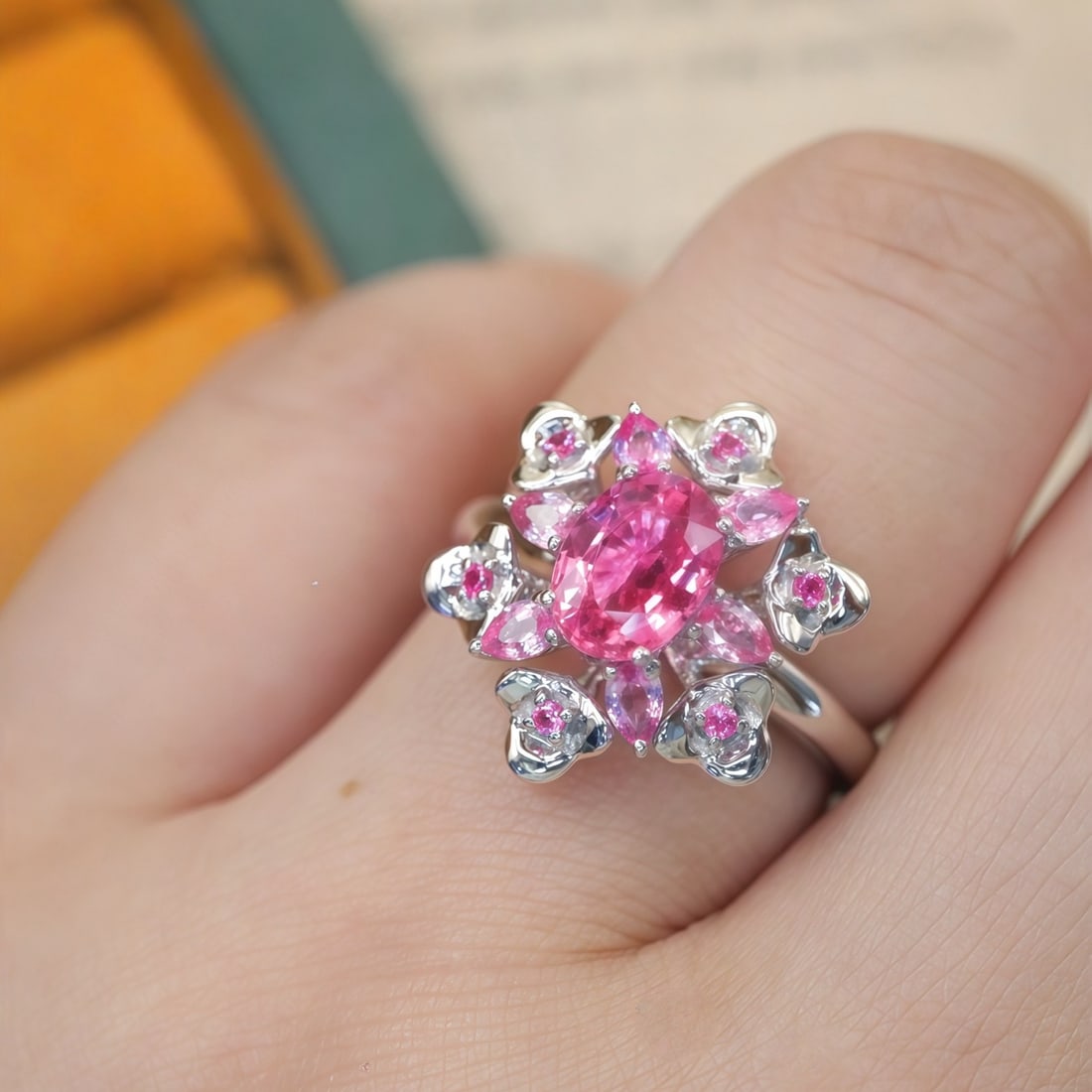 14k Gold 1.66 Ct Natural Padparadscha Sapphire Ring - 5