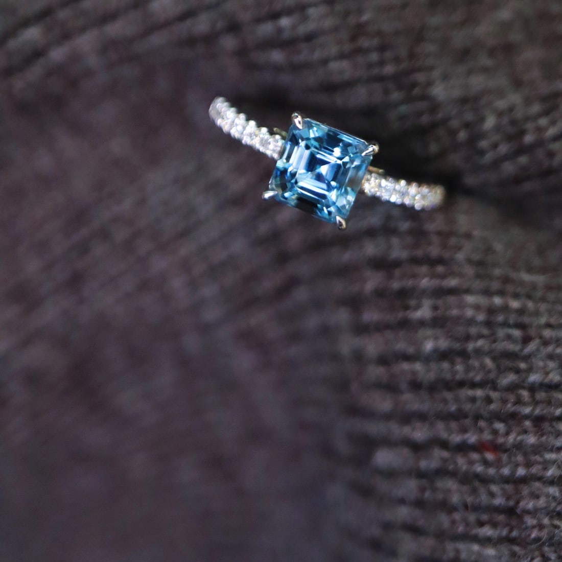 14k Gold 1.23 Ctw Natural Aquamarine & Diamond Ring - 4