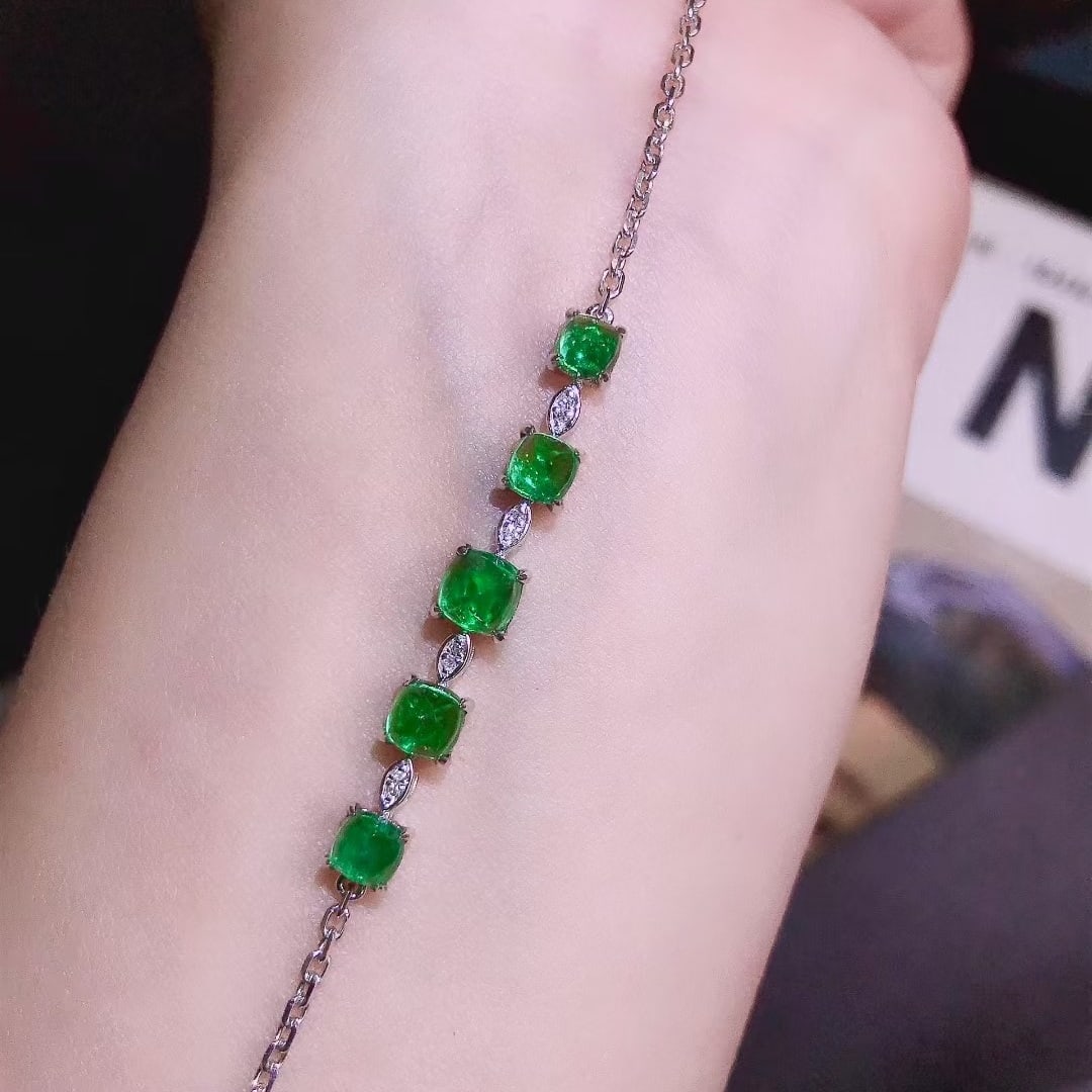 14k Gold 1.8 Ct Natural Emerald & Diamond Bracelet - 2
