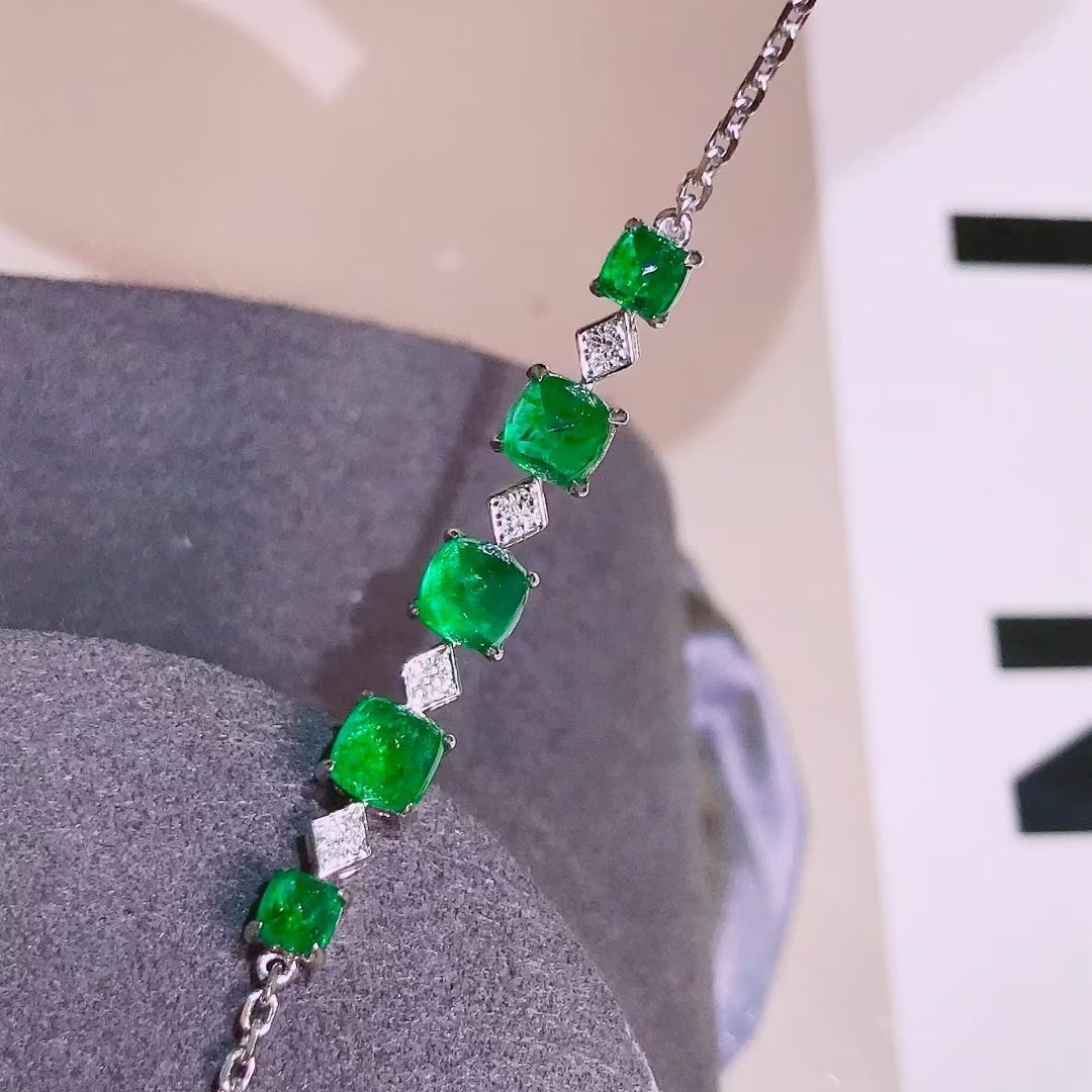14k Gold 2.4 Ct Natural Emerald & Diamond Bracelet - 2