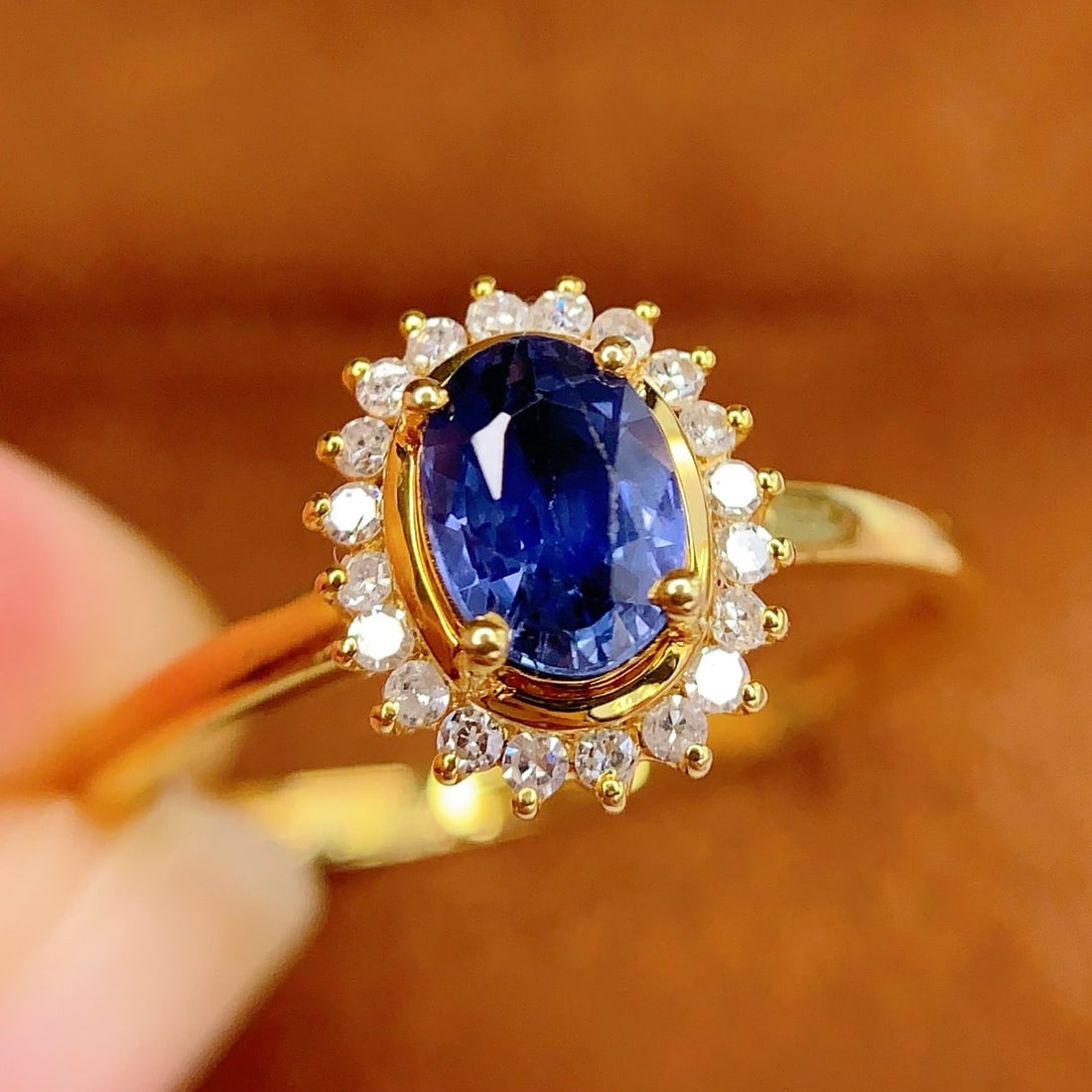 14k Gold 0.8 Ct Natural Sapphire & Diamond Ring - 2