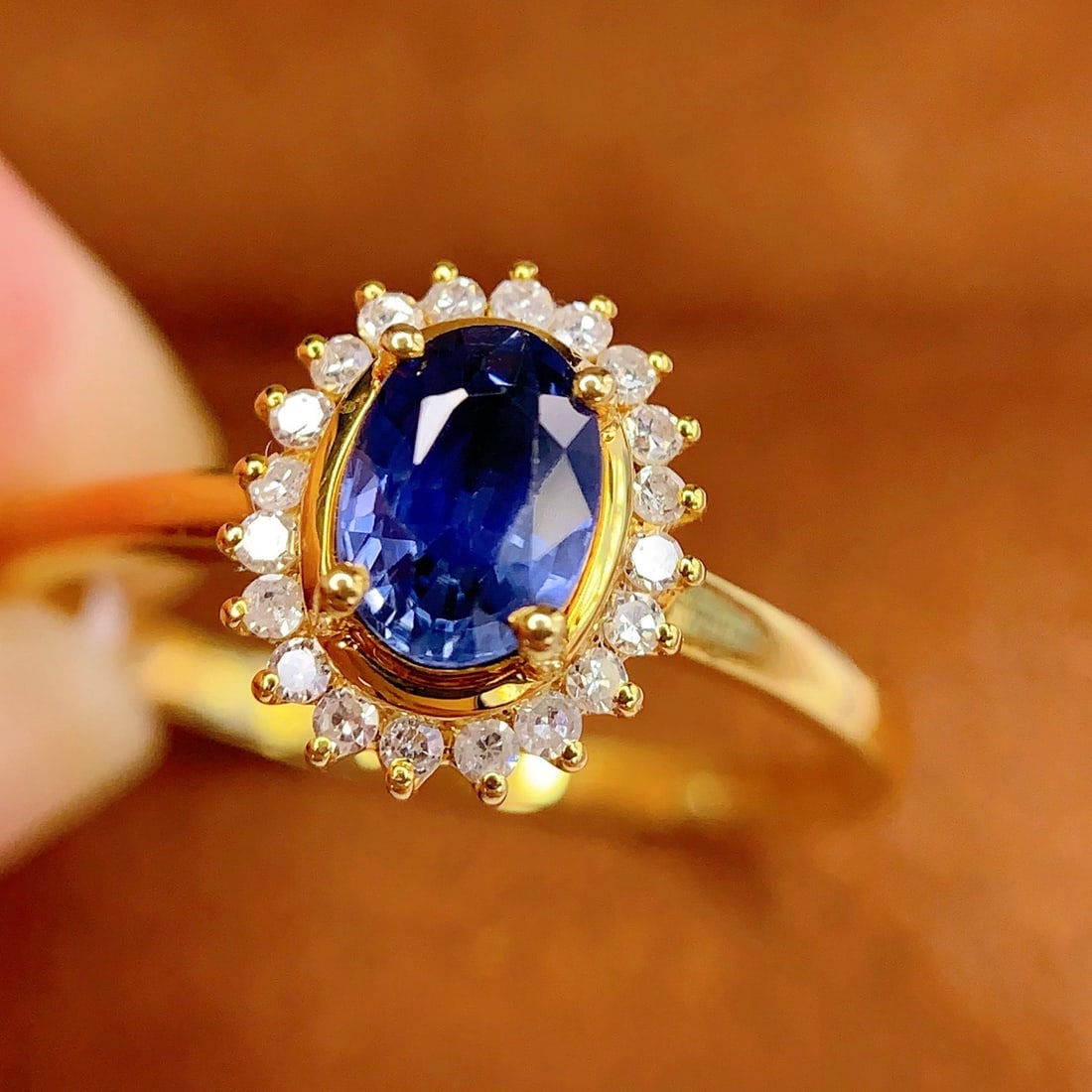 14k Gold 0.8 Ct Natural Sapphire & Diamond Ring - 4