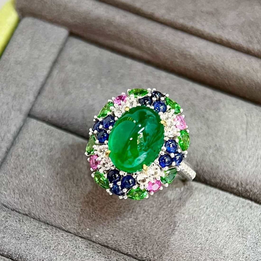 14k Gold 4.65 Ctw Vivid Green Natural Emerald & Diamond Ring/pendant( Without Chain ) - 3