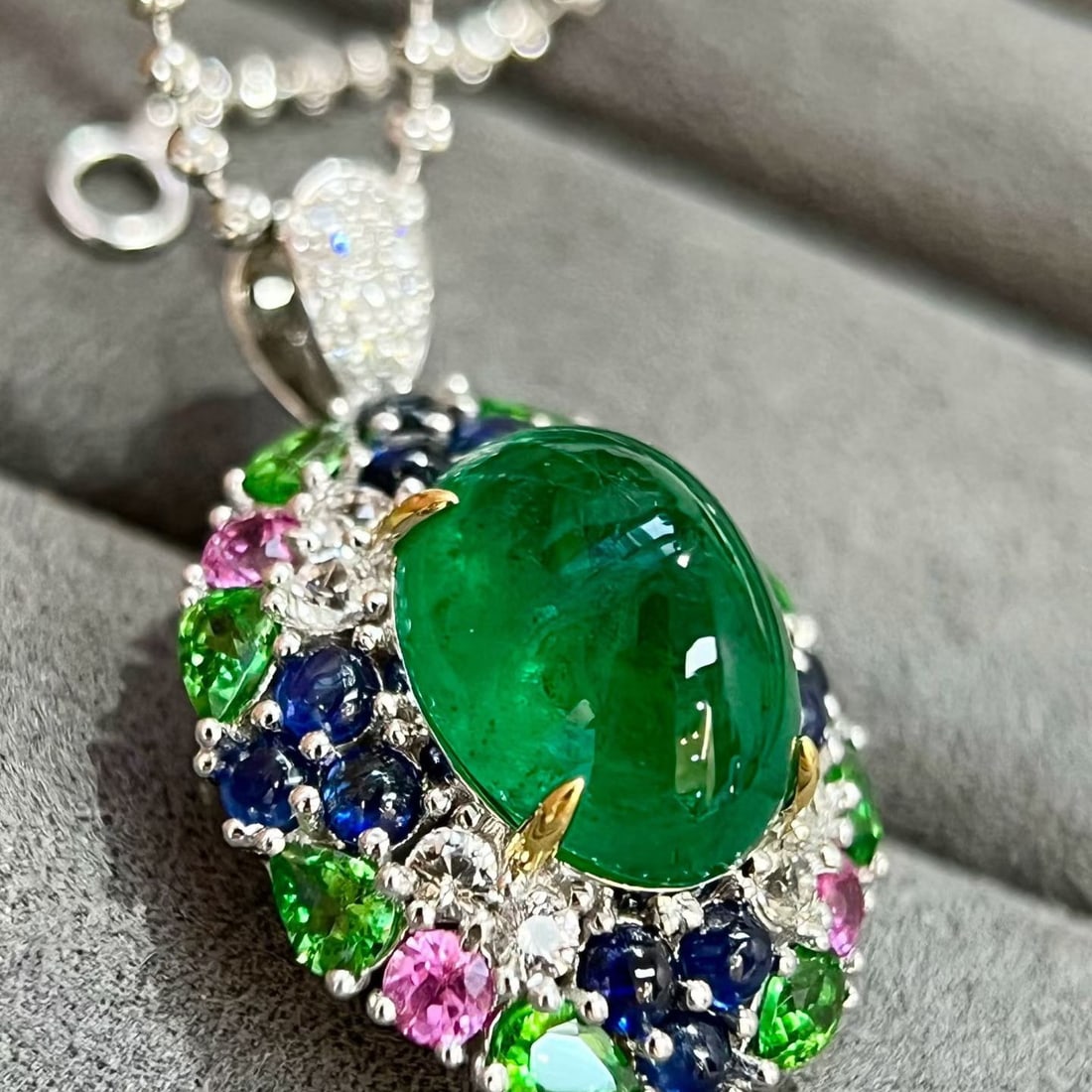 14k Gold 4.65 Ctw Vivid Green Natural Emerald & Diamond Ring/pendant( Without Chain ) - 6