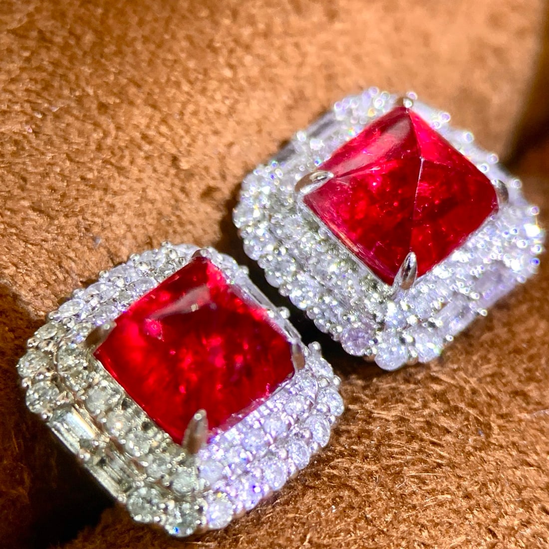 14k Gold 3 Ct Natural Spinel & Diamond Earrings - 6