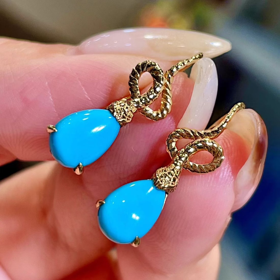 14k Gold 2.53 Ct Natural Blue Turquoise Earrings - 3