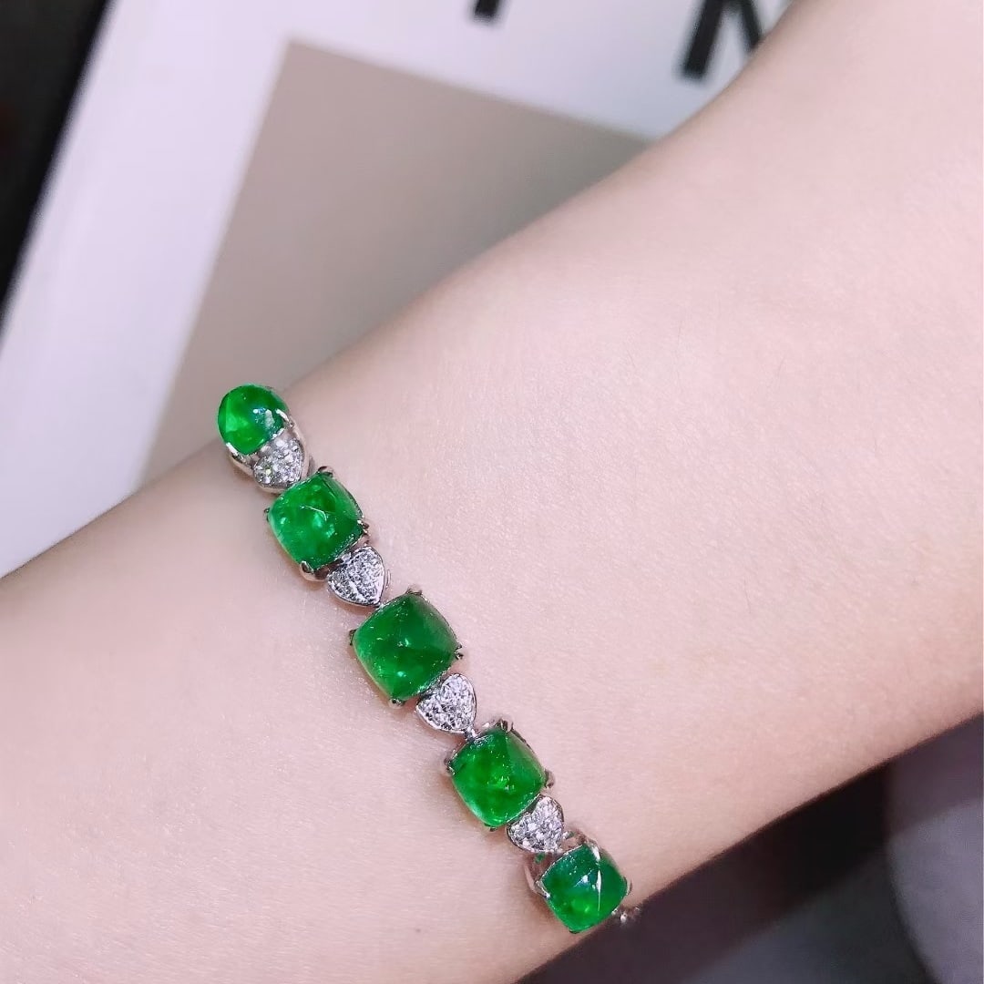 14k Gold 4.4 Ct Vivid Green Natural Emerald & Diamond Bracelet - 4