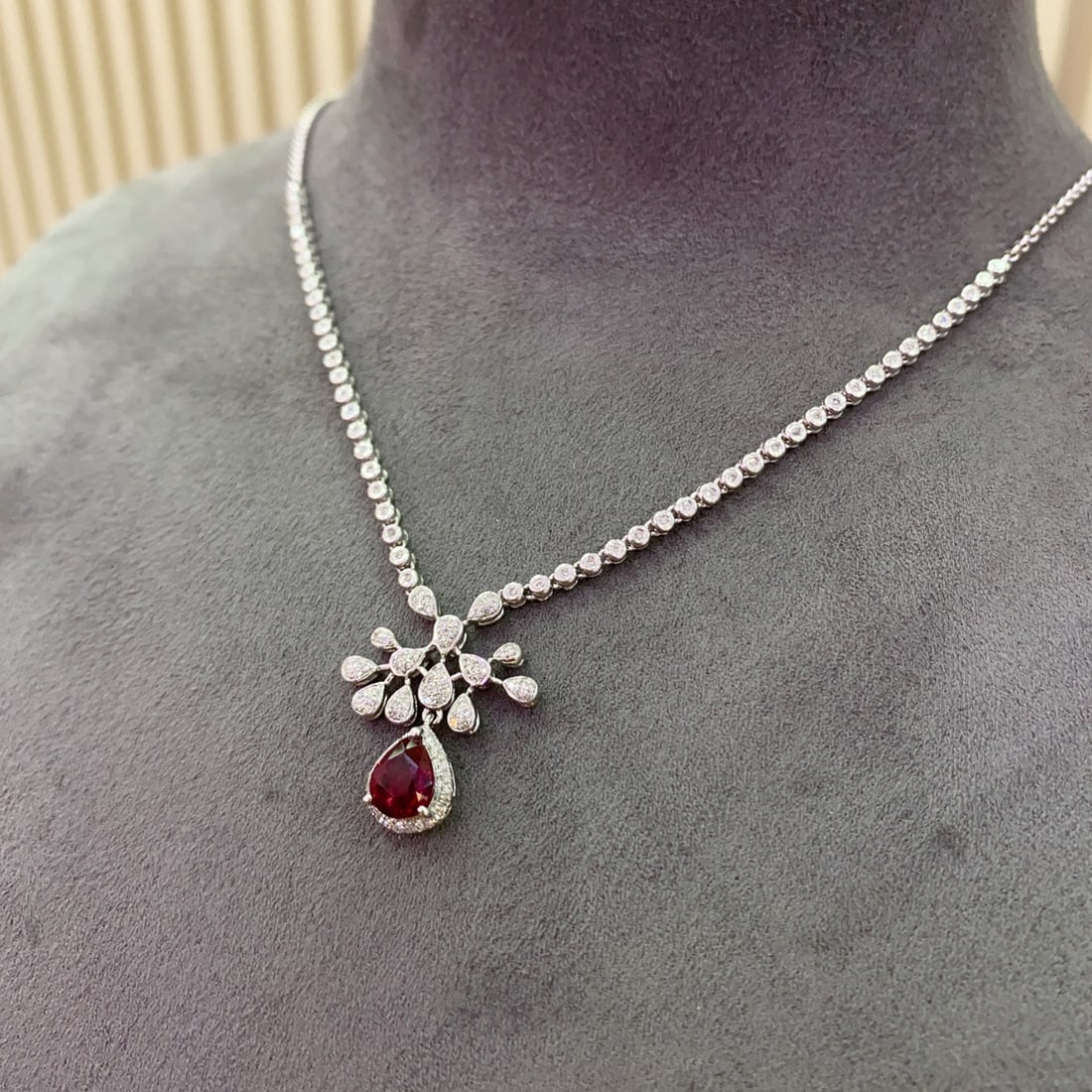 14k Gold 1.00 Ct Natural Ruby & Diamond Necklace - 4