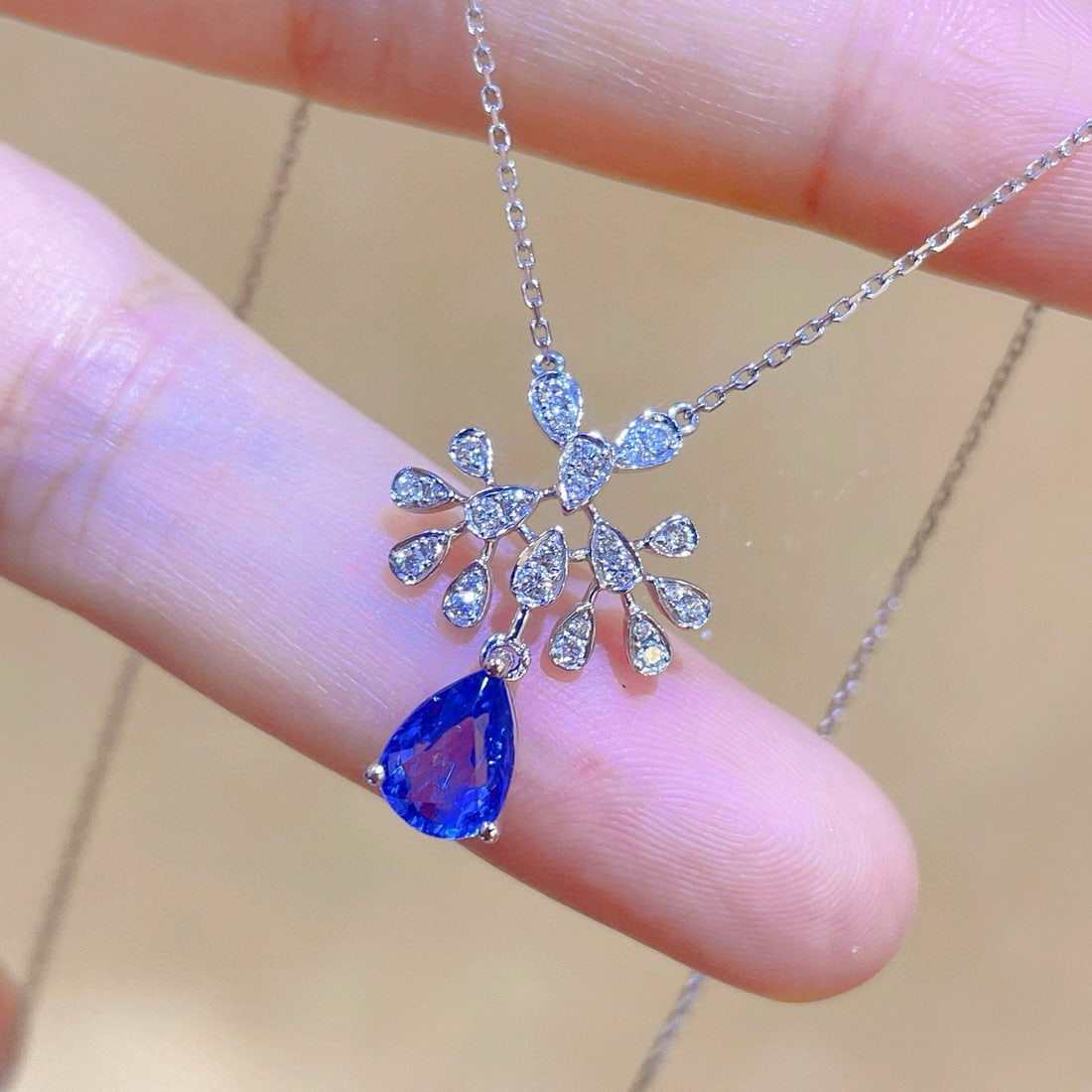 14k Gold 1.31 Ctw Natural Sapphire & Diamond Necklace - 2