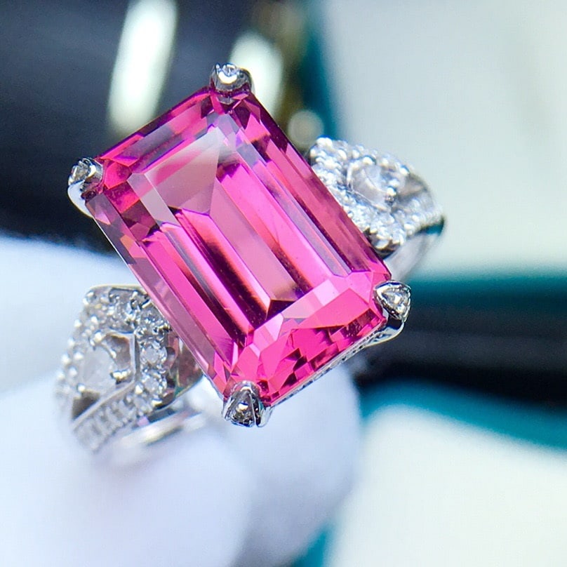 14k Gold 5.9 Ct Natural Tourmaline & Diamond Ring - 4